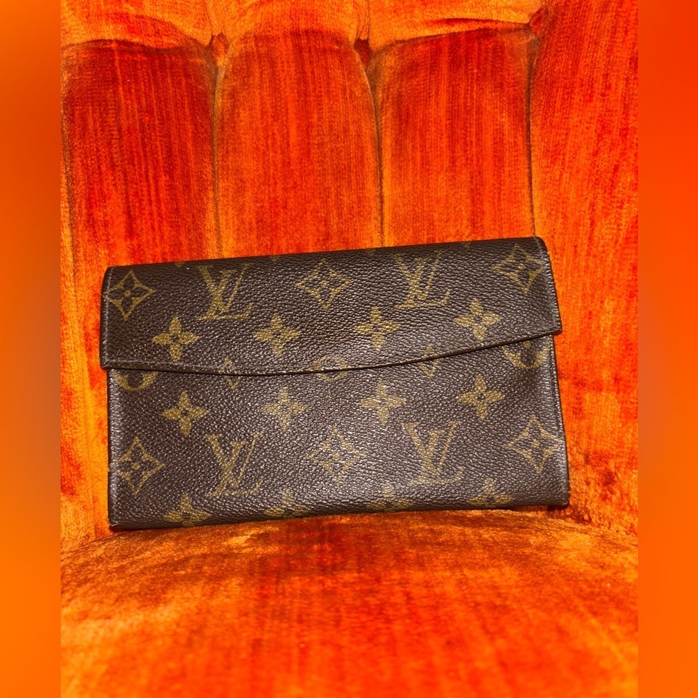 Louis Vuitton Black and Brown Wallet​​ - Picture 3 of 13